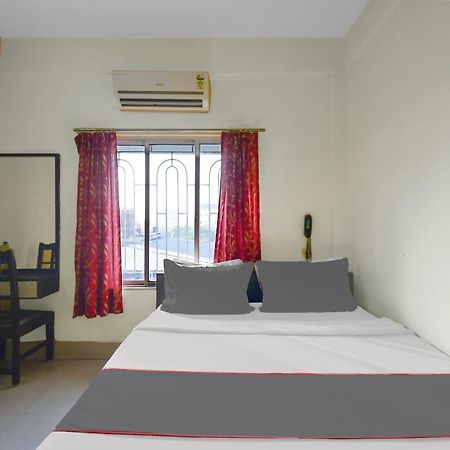 Capital O Kabita Guest House Near Acropolis Mall コルカタ エクステリア 写真